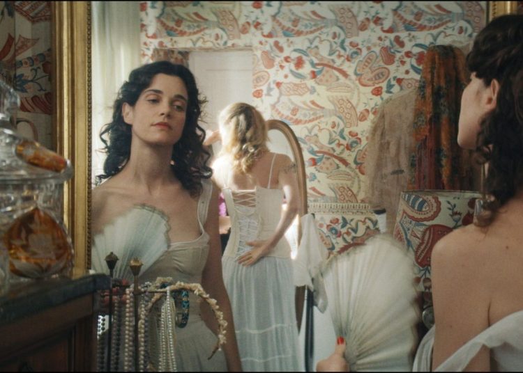 “Jane Austen je uništila moj život” – rom-com za ljubitelje knjiga koji se bore s razočaranjima stvarnosti