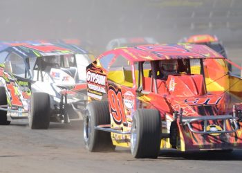 Kišno proljetno vrijeme uzrokuje lokalne utrke zagušene niskom opremom