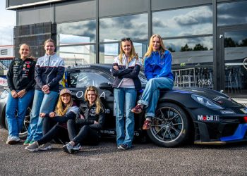 Mikaela vodi žene u motosportu