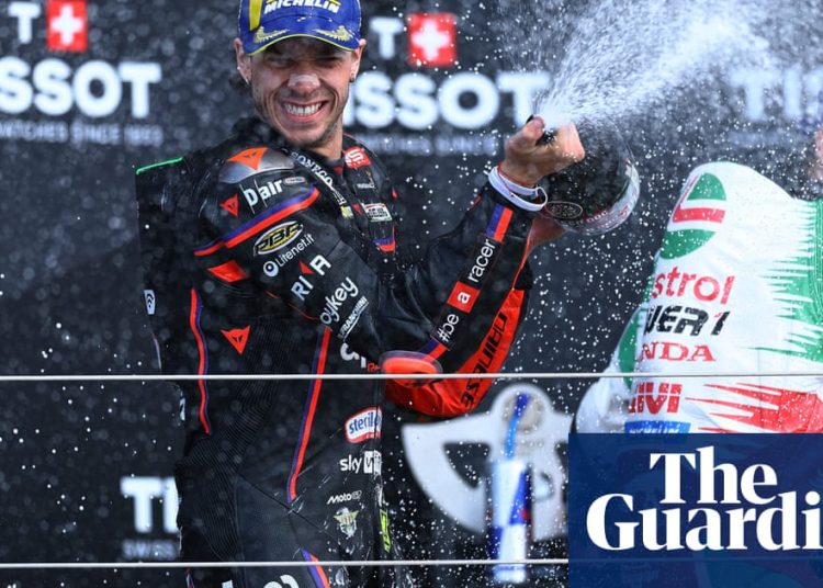 MotoGP: Marco Bezzecchi osvajao kaotični britanski GP nakon Quartararoovog sloma srca MotoGP: Marco Bezzecchi osvajao kaotični britanski GP nakon Quartararoovog sloma srca