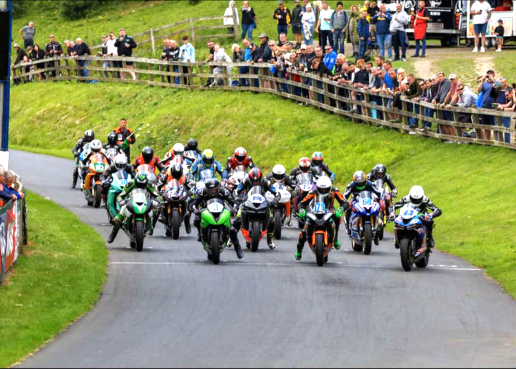 Motor Racing se vraća u Scarborough – Oliverov montirani krug