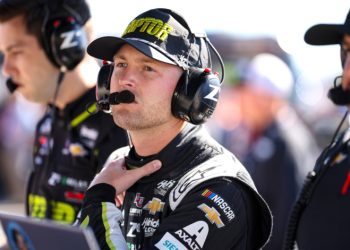 NASCAR Početna postava za Texas: Byron drugi, Larson četvrti u seriji kupaca kvalificirajući se za nedjeljnu utrku