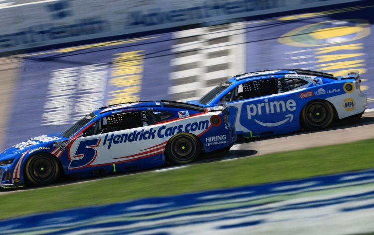 Nascar bodovi nakon Kansasa: Kyle Larson na prvom mjestu; Byron 2., Elliott 4., Bowman 8. Nascar bodovi nakon Kansasa: Kyle Larson na prvom mjestu; Byron 2., Elliott 4., Bowman 8.