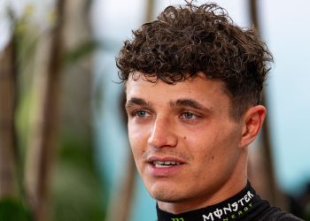 Obožavatelji reaguju na Britaniju proglašenu drugim najboljim vozačem u F1 nakon 25 utrka