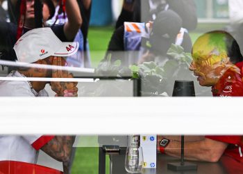 PALMER: Zašto ove godine Lewis Hamilton i Ferrari još nisu ostvarili klik?