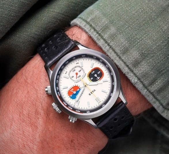 Retro Rally Racing Attepieces: Vaer R1 Rally Chronograf