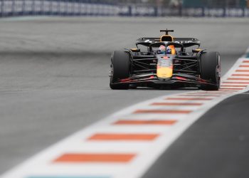 Smanjuju se novčane kazne za psovanje nakon povratnog udarca vozača Formule 1