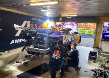 Trostruki osam obveza popravka nakon bizarnih incidenata na pit lane – Repco Supercars Championship