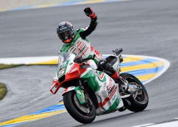 Zarco je lokalni junak, dok Bagnaia gubi bodove