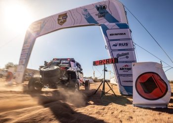 
otkriven kalendar W2RC – kockasta zastava
