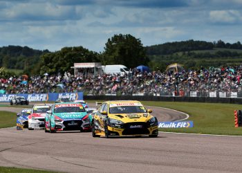 Ash Sutton dominira na drugom Thruxton natjecanju