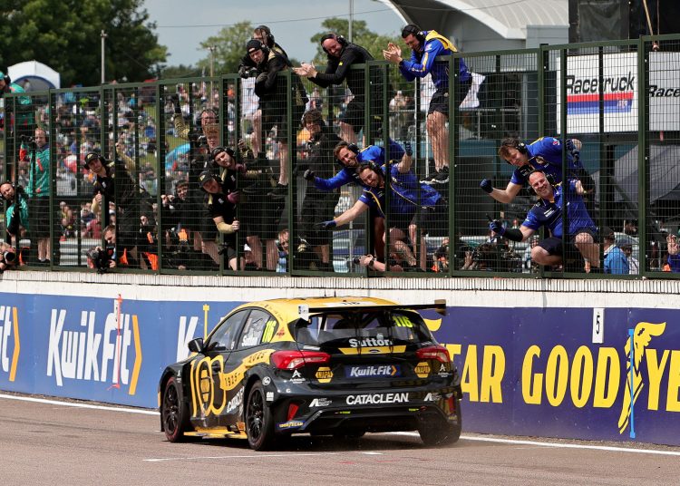 Ash Sutton zadržava BTCC bodove nakon vodeće vožnje u Thruxtonu Ash Sutton zadržava BTCC bodove nakon vodeće vožnje u Thruxtonu