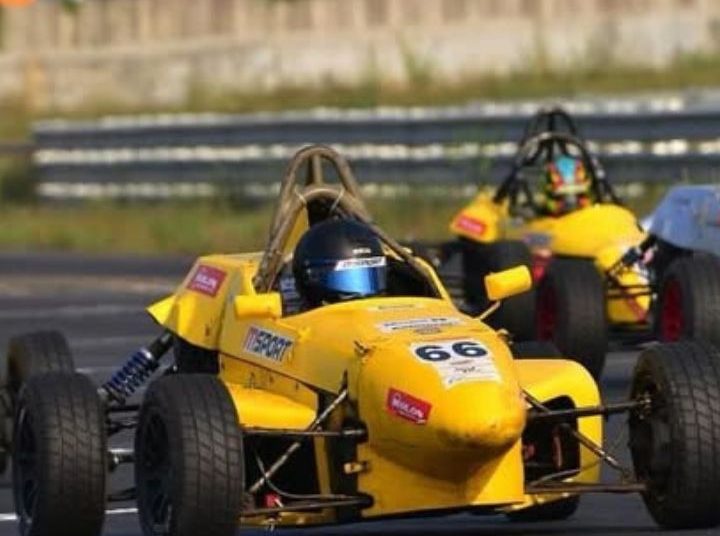 Četiri trkačke staze u Indiji koje trebate znati – putovanja i slobodno vrijeme Azije Četiri trkačke staze u Indiji koje trebate znati – putovanja i slobodno vrijeme Azije