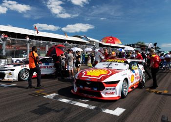 Dick Johnson Racing: Lagonts Kvalificirajući Borbe, Diplomatija na Paritetu Motora