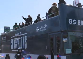Eagles ‘Super Bowl Champions autobus obilazi područje Philadelphia ovog vikenda. Evo gdje ga možete vidjeti.