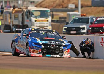 Erebus trka sat nakon zastrašujućeg ponovnog pokretanja – Supercars