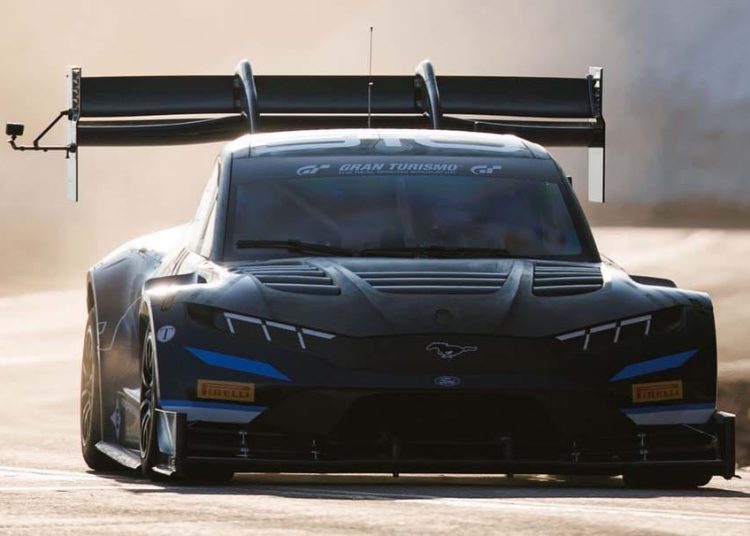 Ford Super Mustang Mach-E osvojio je svoju klasu na usponu na brdo Pikes Peak. Ford Super Mustang Mach-E osvojio je svoju klasu na usponu na brdo Pikes Peak.