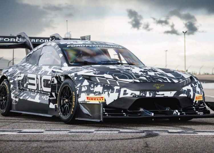 Fordov Super Mustang Mach-E Racer za 2025. Pikes Peak Hillclimb Fordov Super Mustang Mach-E Racer za 2025. Pikes Peak Hillclimb