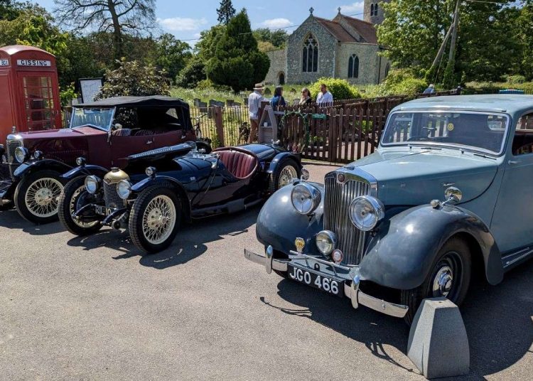 Gissing je postavio zaživjeti kao klasični automobil, otvoreni vrtovi i festival piva počinju sutra.