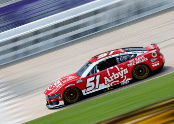 Izvještaj: Suosnivač Spire Motorsports Puchyr kupuje utrke Ricka Warea