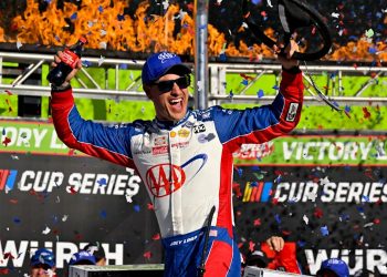 Joey Logano osigurava bonus od milijun dolara putem novog NASCAR programa