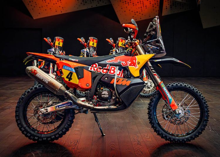 KTM debitaji 2026 450 RALY REPLIKA & Ultra – ekskluzivno izdanje Sanders – Adv Pulse KTM debitaji 2026 450 RALY REPLIKA & Ultra – ekskluzivno izdanje Sanders – Adv Pulse