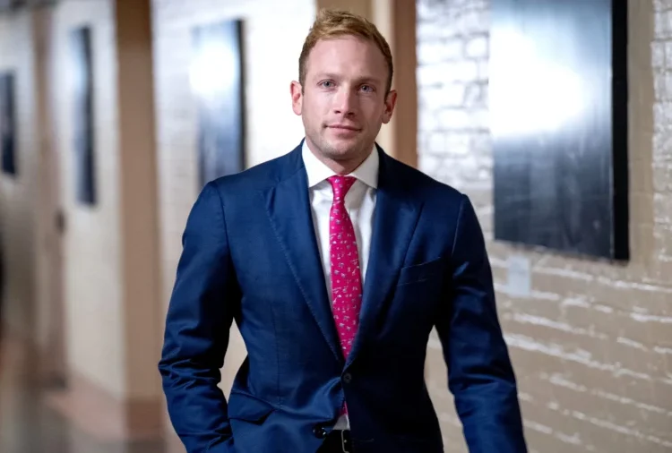 Ohioan uhićen nakon što je zastupnik GOP-a istrčao s ceste vozaču mašući palestinskom zastavom