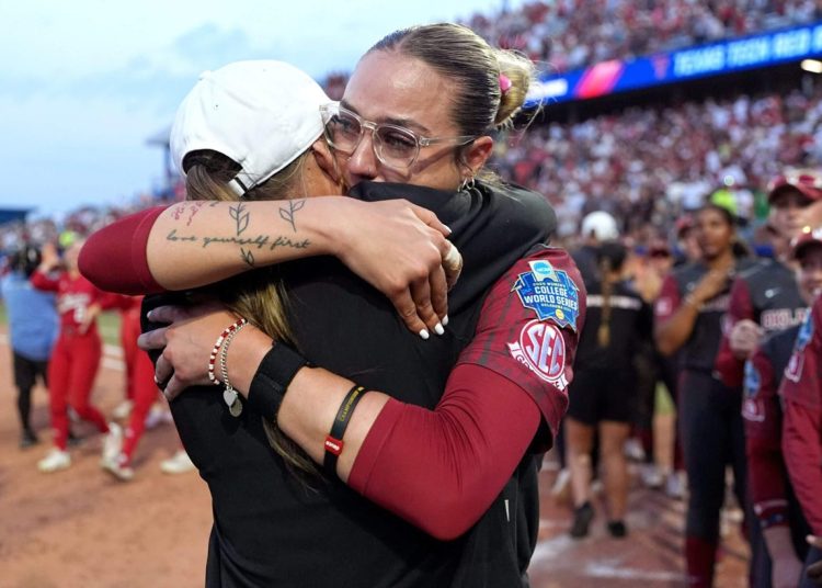 Oklahoma srušila dominaciju u softballu: Usporedba s drugim fakultetskim sportovima