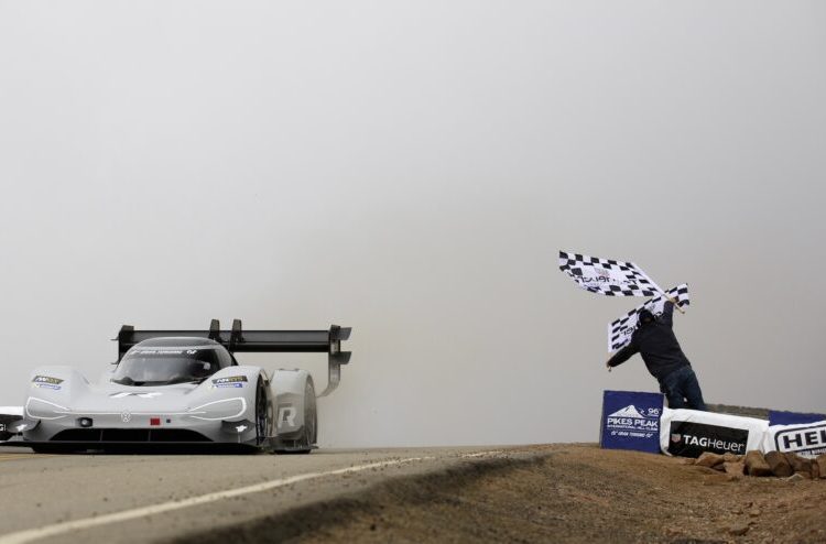 Pikes Peak: Dobrodošli na Bojište EV Motorsport – EV pogon Pikes Peak: Dobrodošli na Bojište EV Motorsport – EV pogon