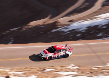 ‘Rekord FWD na Pikes Peaku s DE5 Acura Integrom intera tipa S’