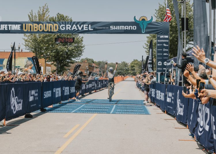 Scottov Cam Jones osvojuje nepovezani 2025. Scottov Cam Jones osvojuje nepovezani 2025.