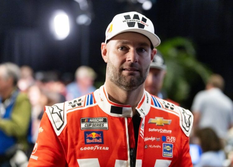 Shane van Gisbergen otkriva izazov ovalne staze koji ga sprječava u prijelazu na NASCAR Shane van Gisbergen otkriva izazov ovalne staze koji ga sprječava u prijelazu na NASCAR