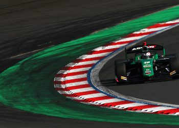 Super formula prvak Sho Tsuboi na Haasu F1 testiranju