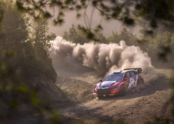 Tänak preuzima vodstvo ispred Ogiera, Rovanperä prolazi – prljavština