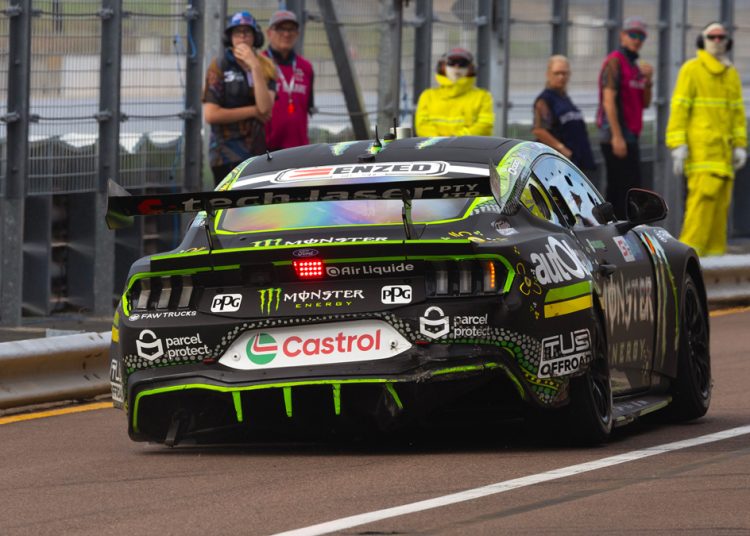 Tickford se utrkuje na ploči za crtanje nakon Darwin drama Tickford se utrkuje na ploči za crtanje nakon Darwin drama