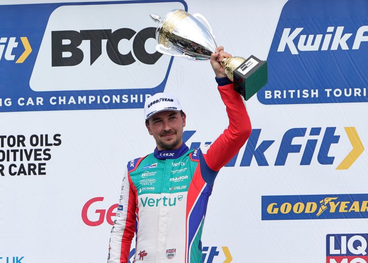 Tom Ingram zadovoljan vikendima u Thruxtonu Tom Ingram zadovoljan vikendima u Thruxtonu