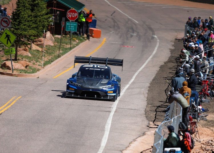 Vjetar ometa Fordove električne pike u dostizanju rekordnih ambicija Vjetar ometa Fordove električne pike u dostizanju rekordnih ambicija