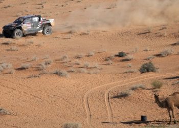 Al Rajhi se vraća u Dakar Rally Three Three, a Sanders povećava prednost na motociklu