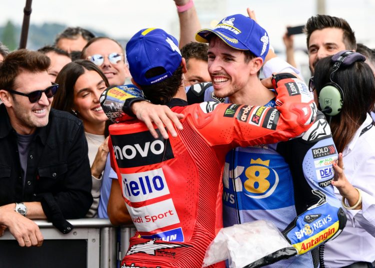 Alex Marquez otkriva ‘ključ’ za pobjedu nad Marcom Marquezom i osvajanje naslova MotoGP 2025. Alex Marquez otkriva ‘ključ’ za pobjedu nad Marcom Marquezom i osvajanje naslova MotoGP 2025.