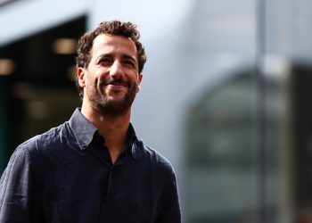 Daniel Ricciardo se pojavljuje na prvoj trkaćoj stazi nakon povratka u F1