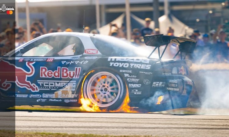 Drifters vrište: smrt na sve gume na Festivalu brzine 2025. Drifters vrište: smrt na sve gume na Festivalu brzine 2025.