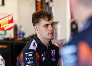 Finale napetost koja gori drvo nakon prkosa slomljenom razdjelniku – Superautomobili