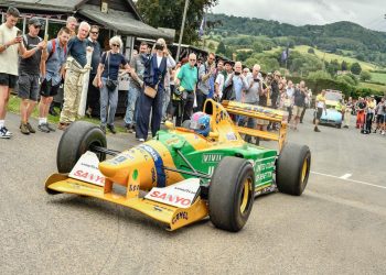 Godišnjice i trkački automobili slavljeni u klasičnoj nostalgiji