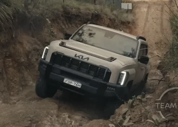 Kia Tasman Ute suočava se s legendarno pivom Hotchot Hill off-road izazov: Byd nije uspio – Video