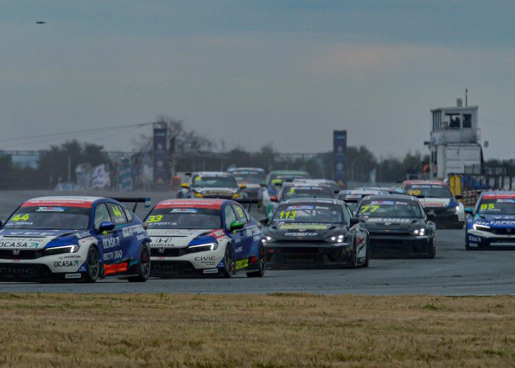 Leonel Pernía širi TCR Južne Amerike u Urugvaju