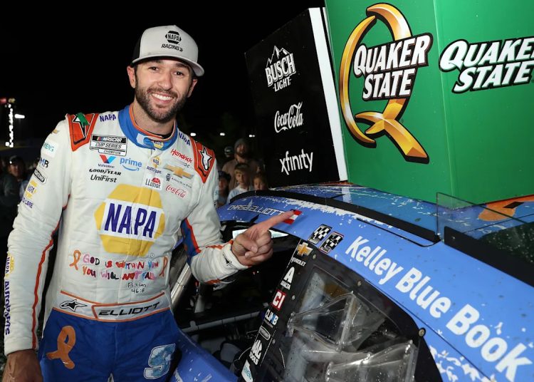 NASCAR rangiranje snage: Chase Elliott ostvaruje napredak; Denny Hamlin propušta priliku NASCAR rangiranje snage: Chase Elliott ostvaruje napredak; Denny Hamlin propušta priliku