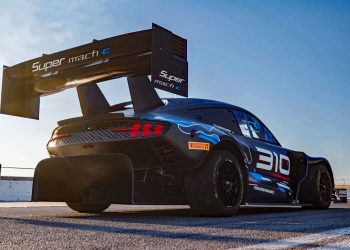 Oh sramota: Mustang Mach-E prolazi Pikes Peakom