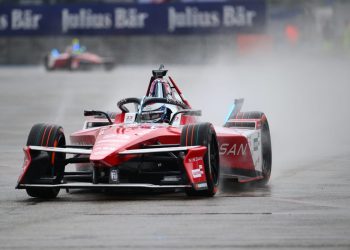 Rowlandov Berlin DNF produljuje borbu za naslov Formule E