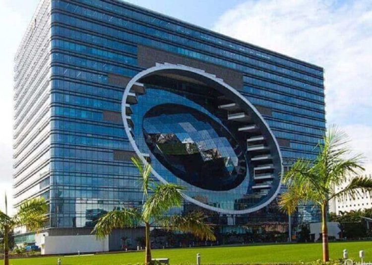 Što posjetiti u kompleksu Bandra-Kurla u Mumbaiju? Vodič za BKC s atrakcijama uključujući Tesla Showroom | Putničke vijesti Što posjetiti u kompleksu Bandra-Kurla u Mumbaiju? Vodič za BKC s atrakcijama uključujući Tesla Showroom | Putničke vijesti