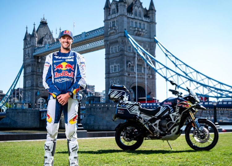 Sunderland teži svjetskom rekordu u vožnji oko svijeta u 19 dana Sunderland teži svjetskom rekordu u vožnji oko svijeta u 19 dana